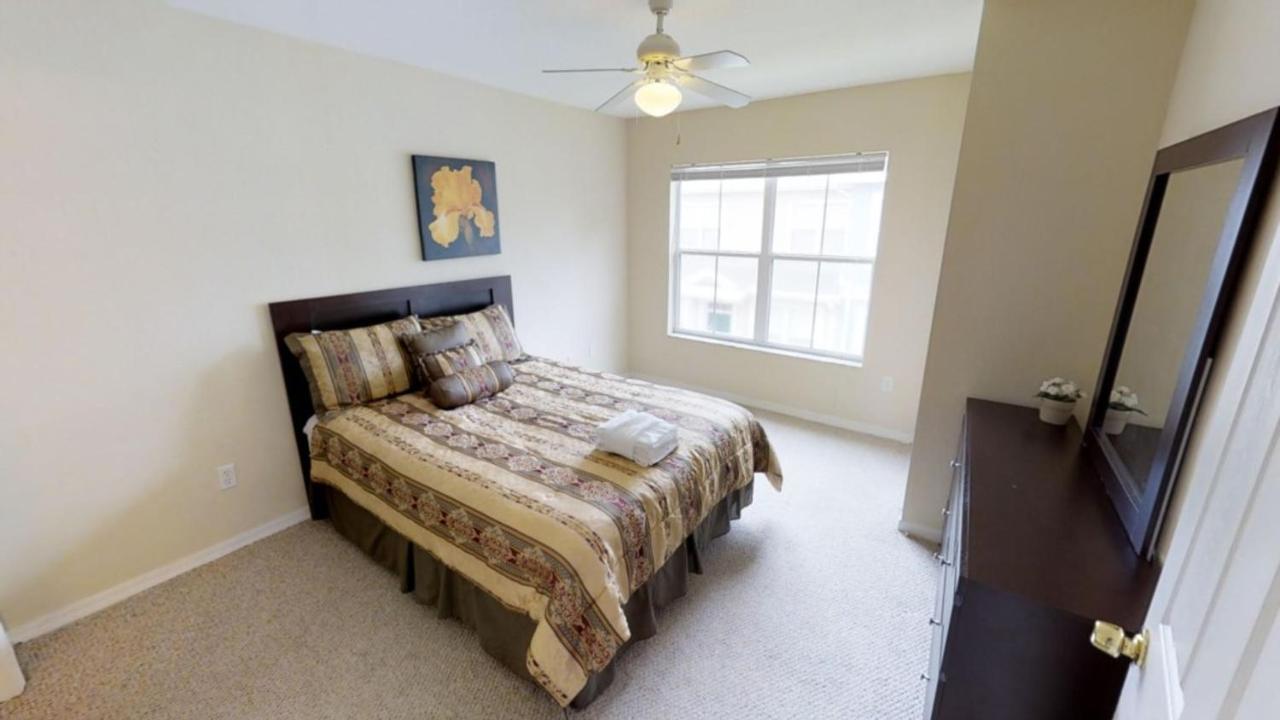 Venetian Bay Villages 4004 #107 Apartamento