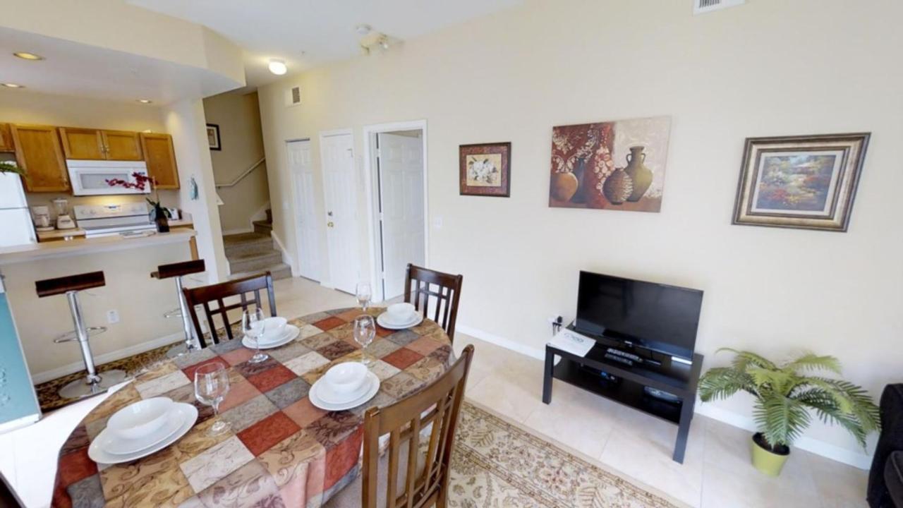 Venetian Bay Villages 4004 #107 Apartamento *